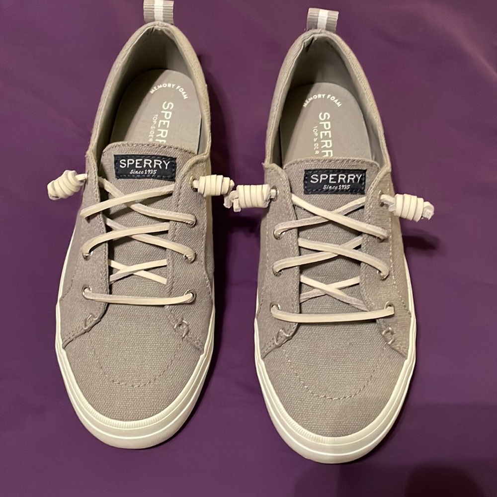 Sperry Women’s Crest Vibe Sneaker